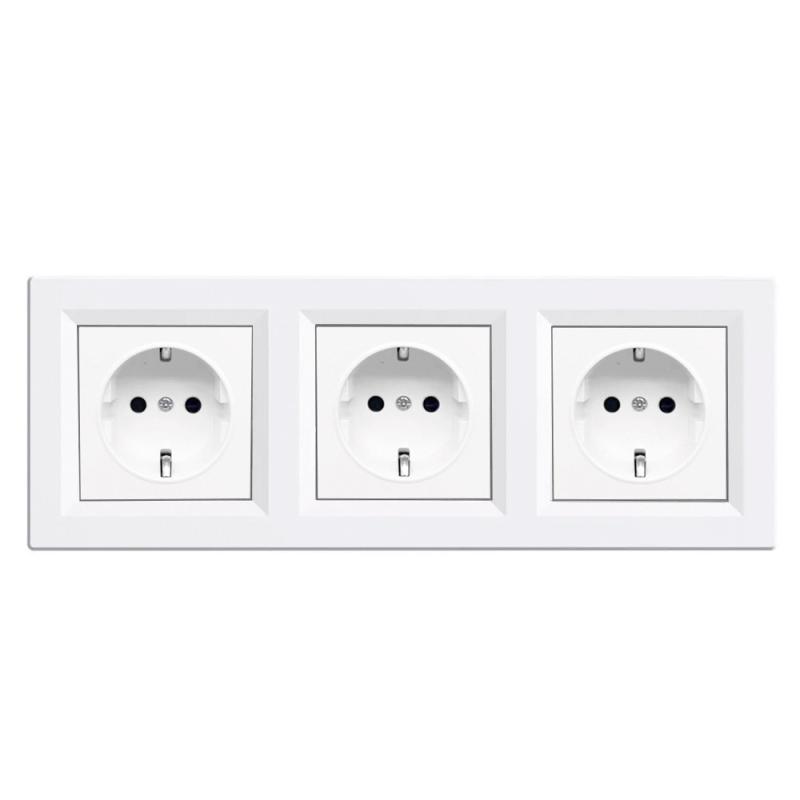 Nova III földelt dugalj  fehér kerettel