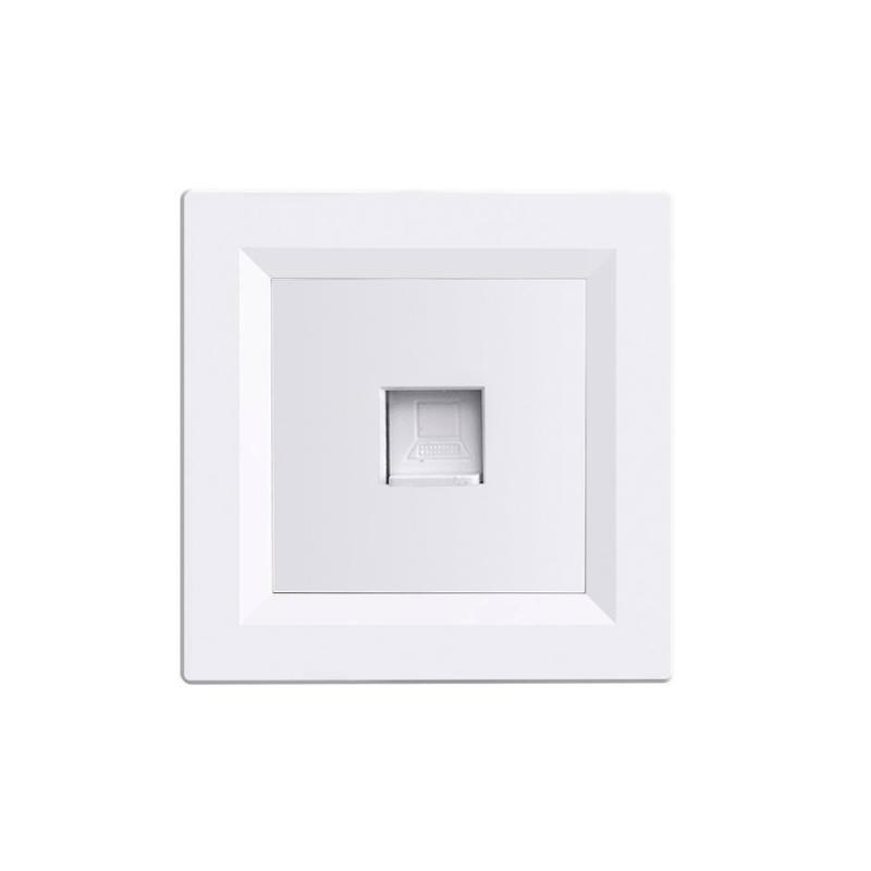 Nova UTP aljzat RJA-45 fehér kerettel